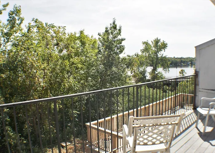 Lakeview Inn