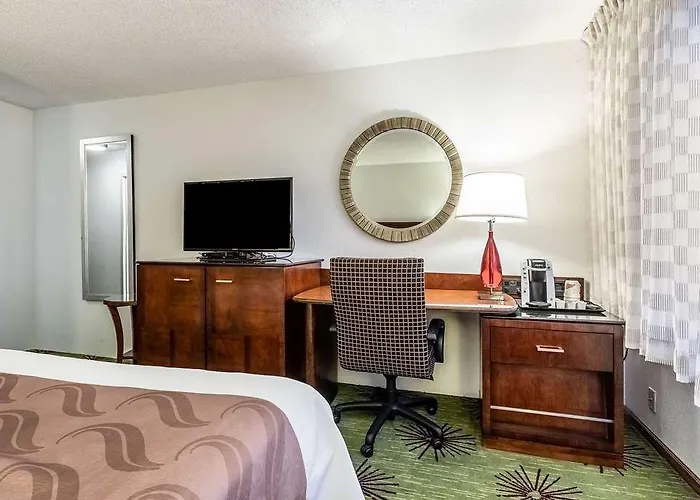 Quality Inn & Suites Albert Lea