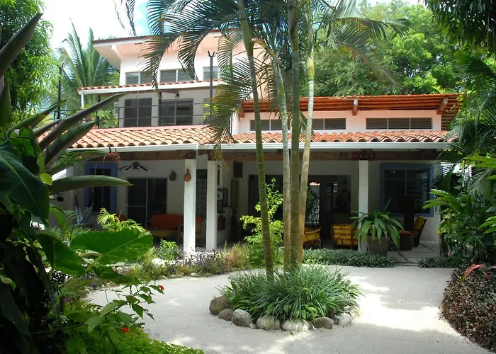 Togo B&B Farallon Playa Blanca 