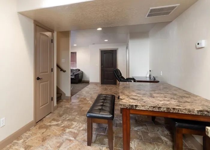 Duchesne Suites