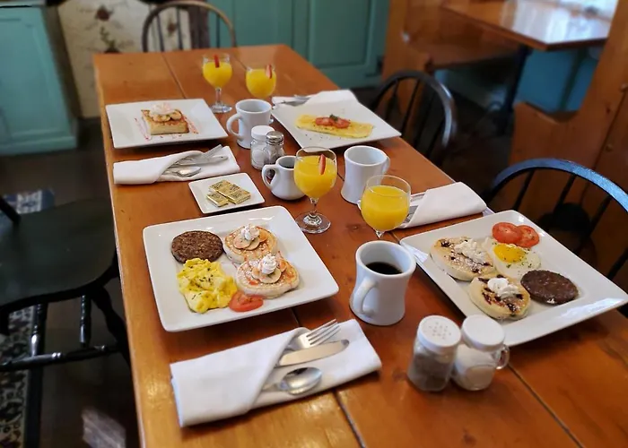 Cleveland House Inn Newport