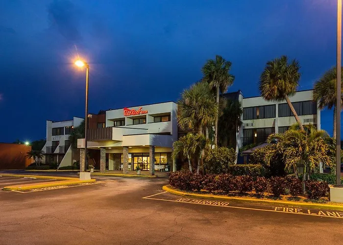Tropical Palms Hotel Pinellas Park