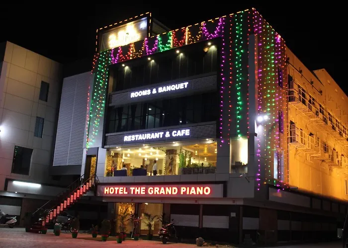 Hotel The Grand Piano - Best Business Hotel In Patan