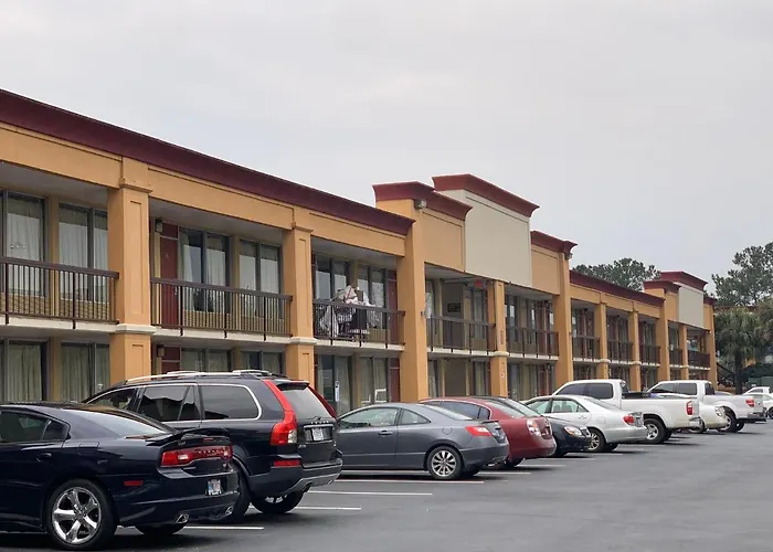 Econo Lodge Choice Hotels I-95 Savannah Gateway