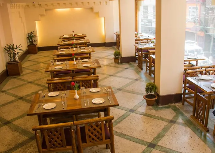 Hotel Humro Himalayan Orchid ! Darjeeling Hotel-At-Prime-Location Spacious-Room With-Wi-Fi-Availability, Near-Mall-Road