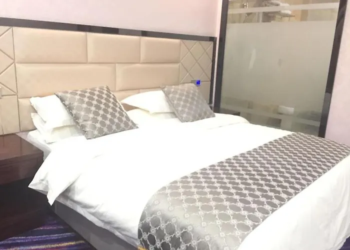 Greentree Alliance Bengbu Railway Station Hotel