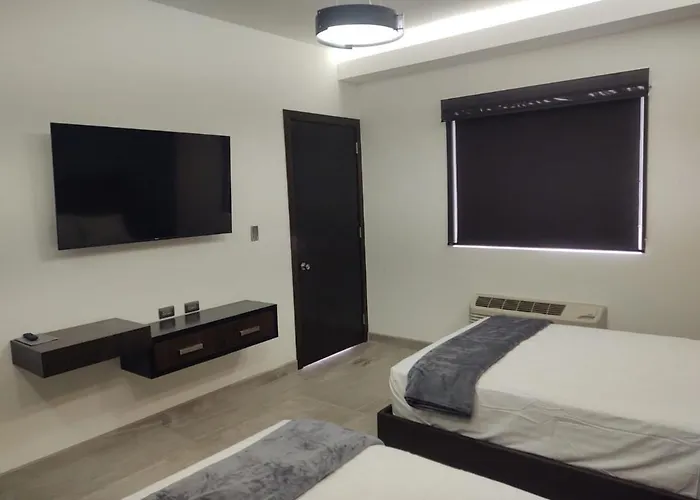 Sand Mar Hotel