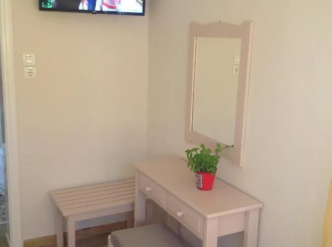 Angelos Cosy Place