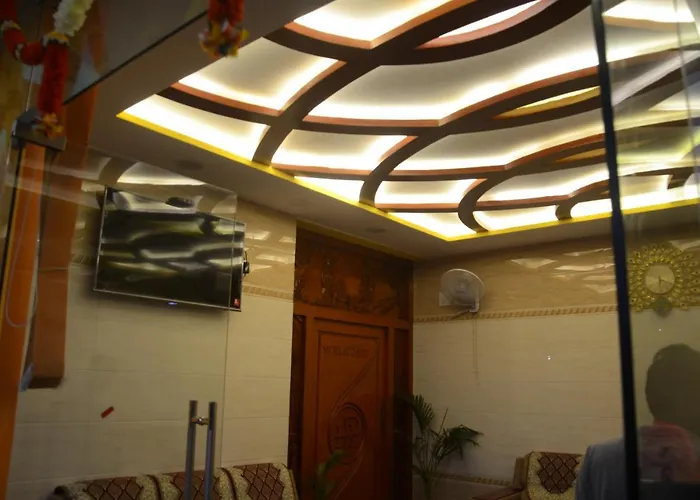 Hotel Panchavarnaa