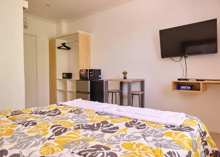 Hidden Hill Hotel