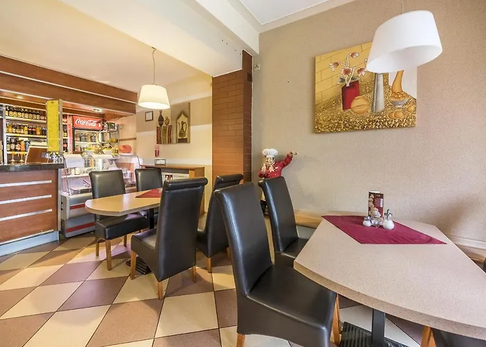 Hotel Doris