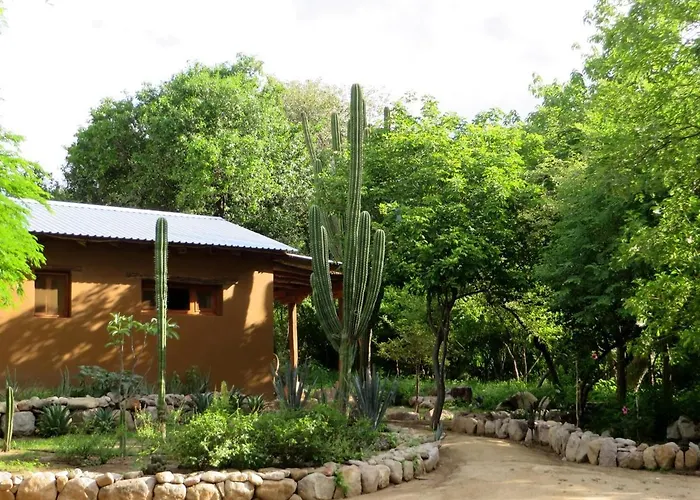 El Pedregal - Hotel En La Naturaleza