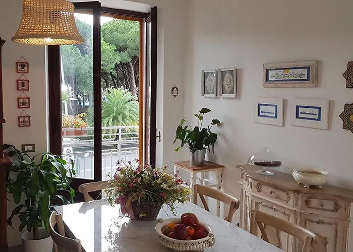 Villa Brezza Marina Marina Di Carrara
