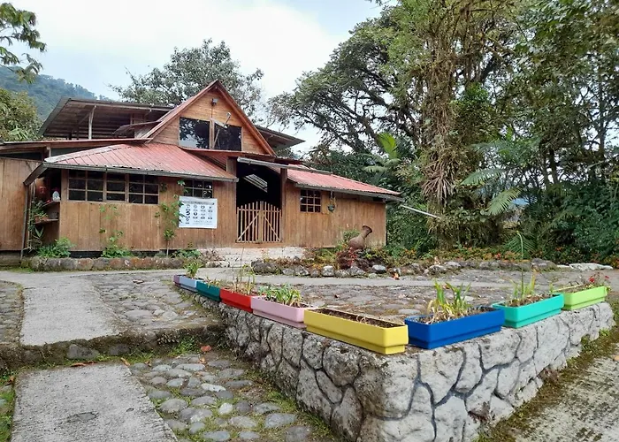 Mindo Loma Bird Lodge