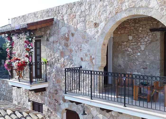 Hanna Koumi Boutique Hotel