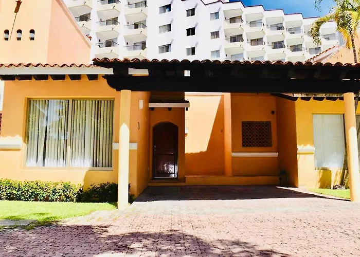 Villa Para 8P 6A 2M Dentro Del Hotel A Un Costado Del Krystal Ixtapa Cuenta Con Playa Y Wifi (Adults Only)