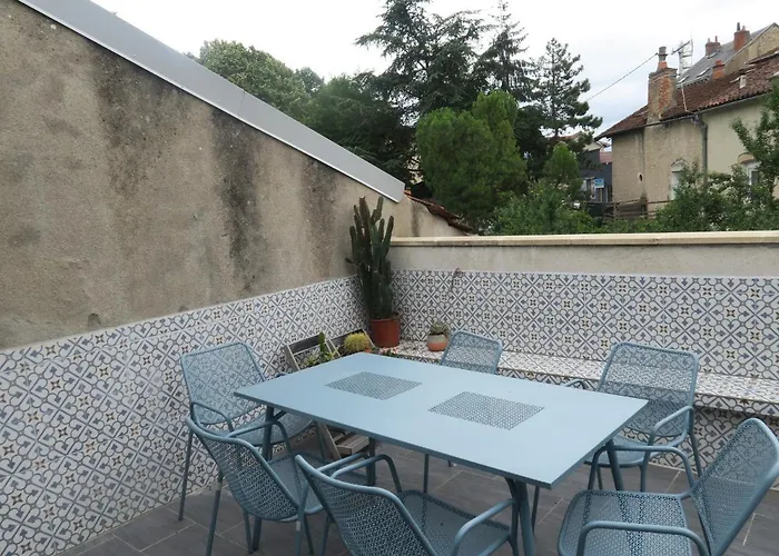 Bed and Breakfast le 12 à Villefranche-de-Rouergue