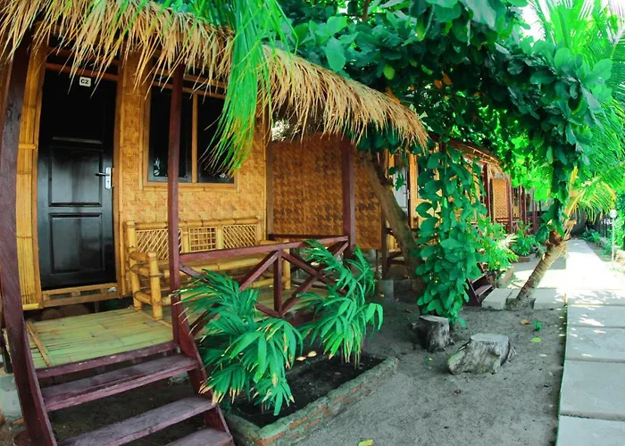 Fx72 Beach Resort Maumere