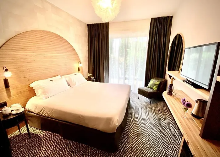 Golf Hotel