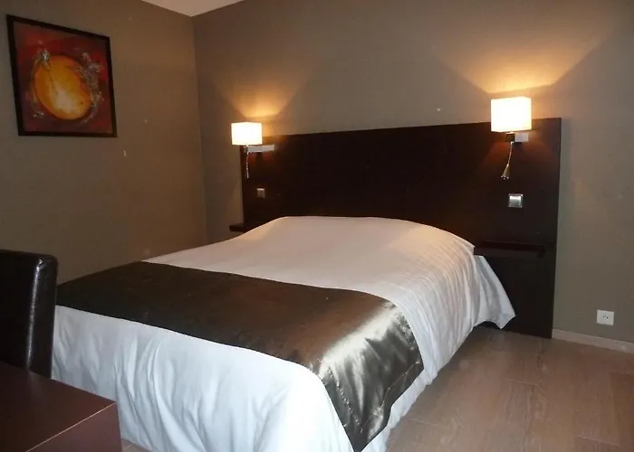 Logis Hotel Le Cheval Blanc