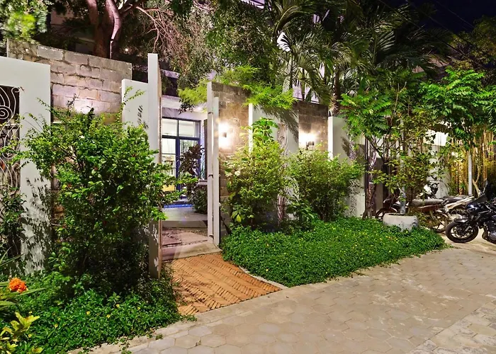 Hotel Five.S