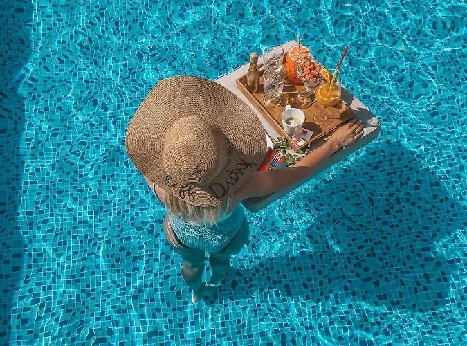 Agava Lux Rooms&Pool