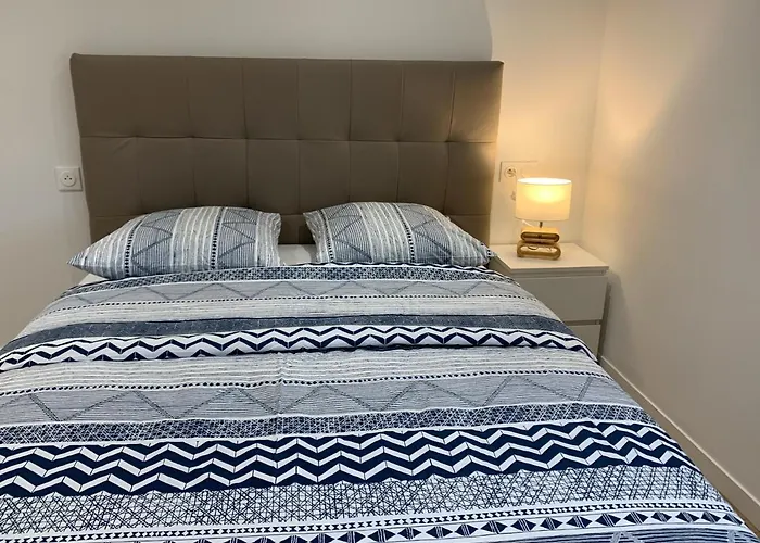 Nanterre Room