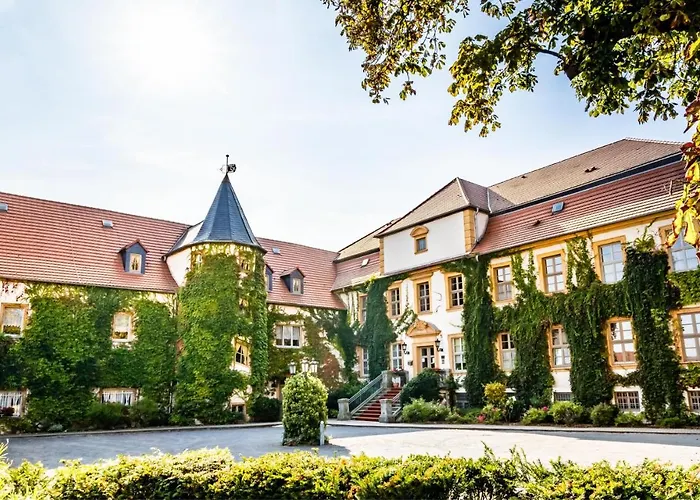 Stadtschloß Hecklingen***