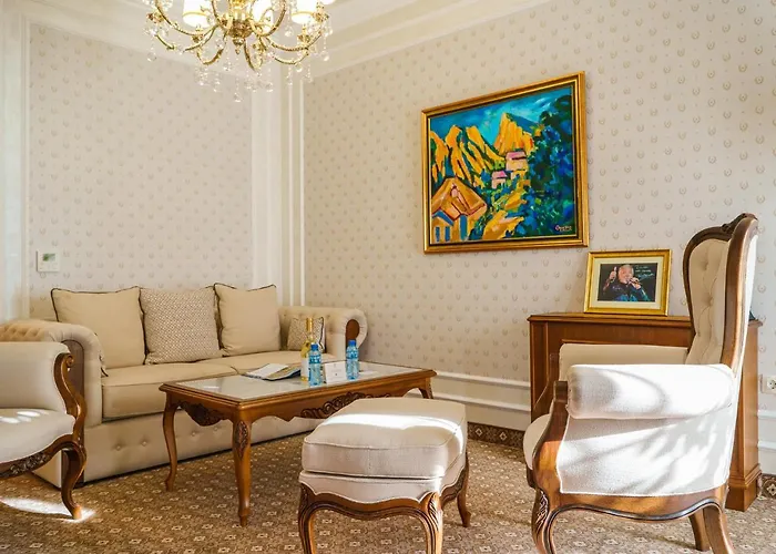 Residence City Garden: Excellence-Awarded Five-Star Urban Retreat