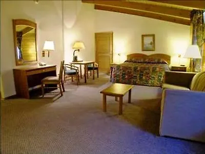 Best Western Plus Hudson House Inn