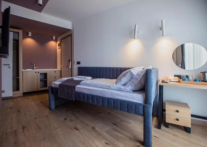 Hotel 4 Llulla