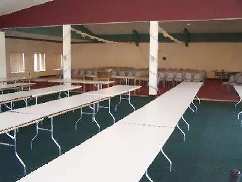 Travelers Inn Convention Ctr