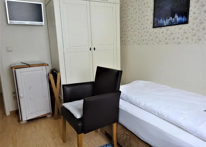 Hotel Pension Zur Faehrbruecke