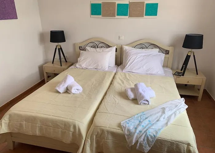 A Hotel Faros