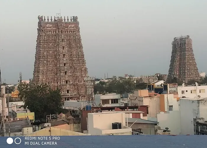 Hotel Temple View
