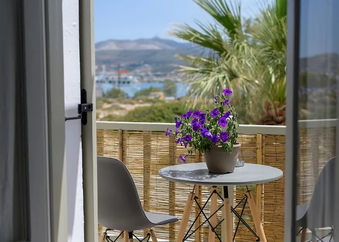 Meltemi Antiparos