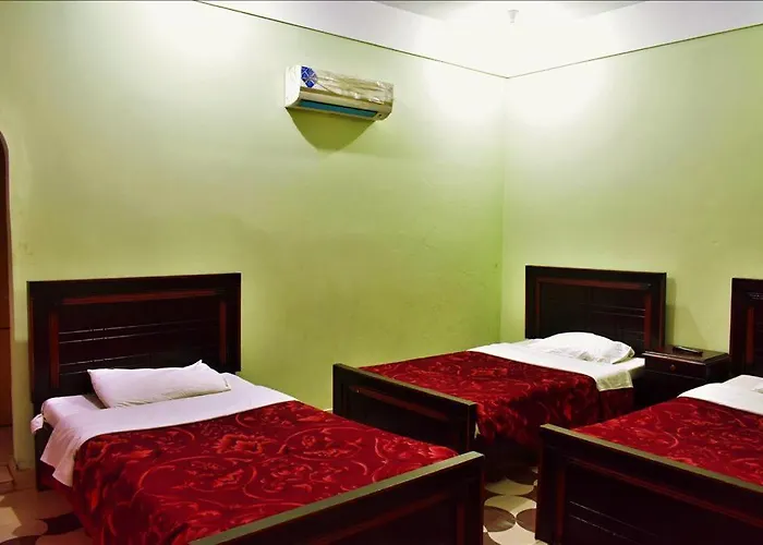River Palace Hotel