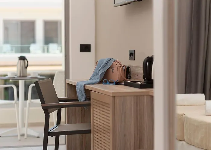 Oneiro Boutique Hotel