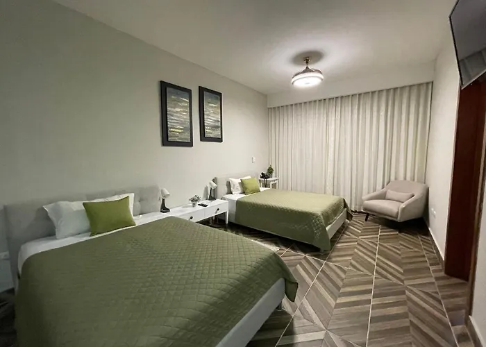Hotel Monarca