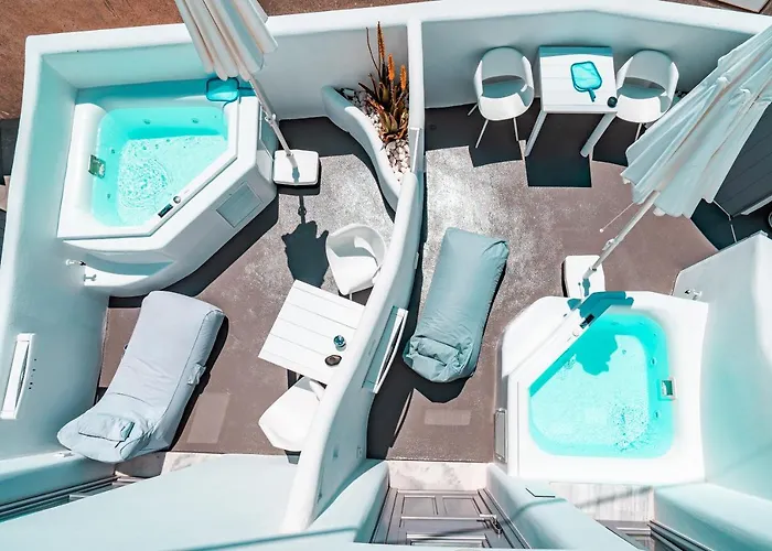 Eternity Suites Santorini