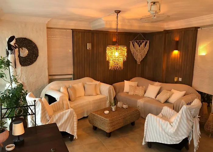 Conny'S Hotel (Adults Only)