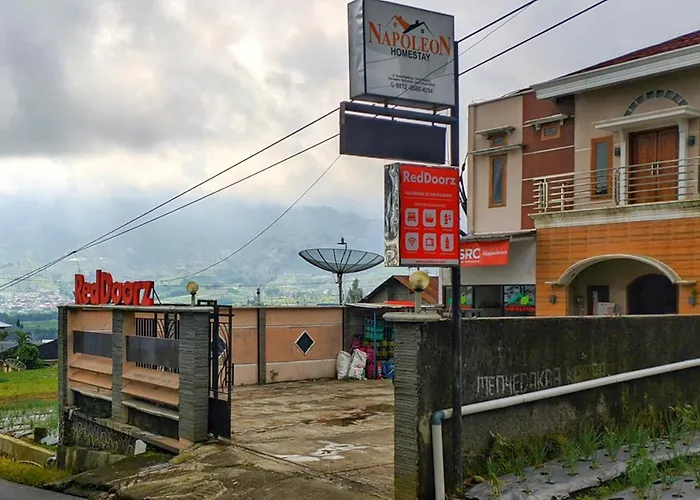 Reddoorz Near Agrowisata Kebun Teh Dieng