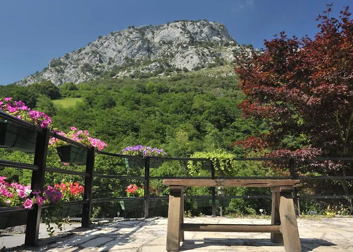 Hotel Restaurante La Casa De Juansabeli