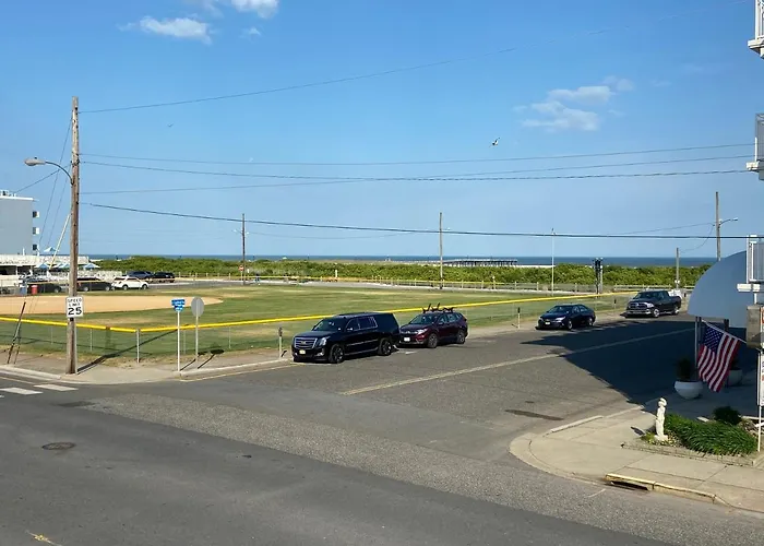 Yankee Clipper Resort Motel