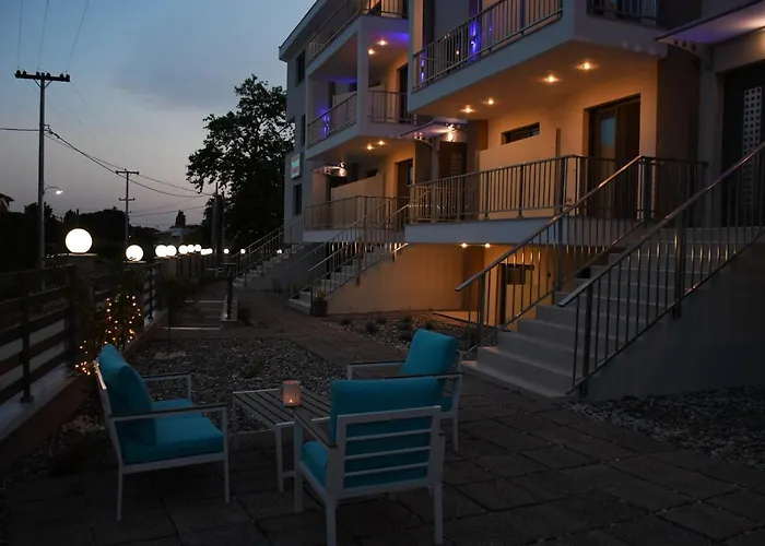 Theano Luxury Suites Nikiti