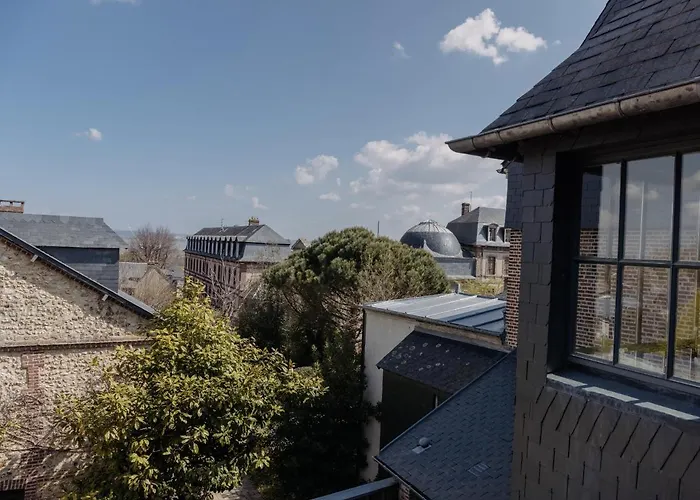 La Maison De Lucie