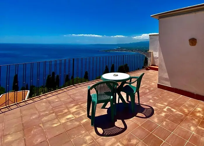 Camere Il Leone Taormina
