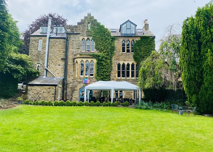 Farnley Tower Guesthouse