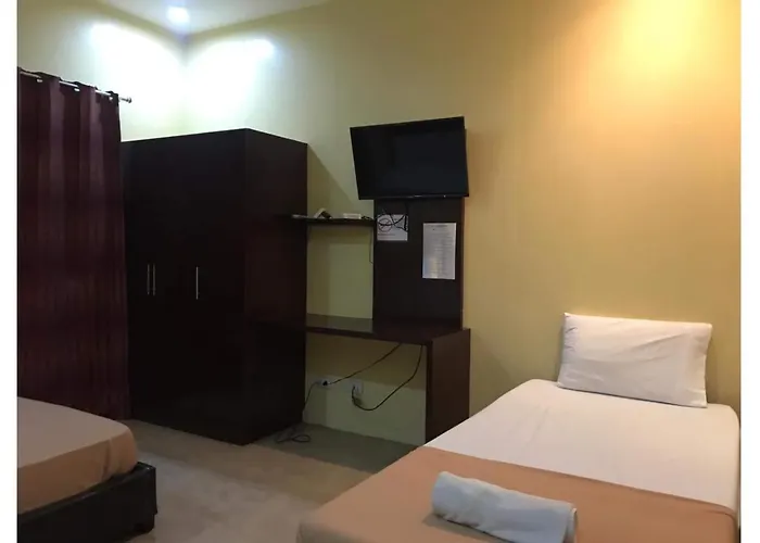 Oyo 762 Laurien Hotel