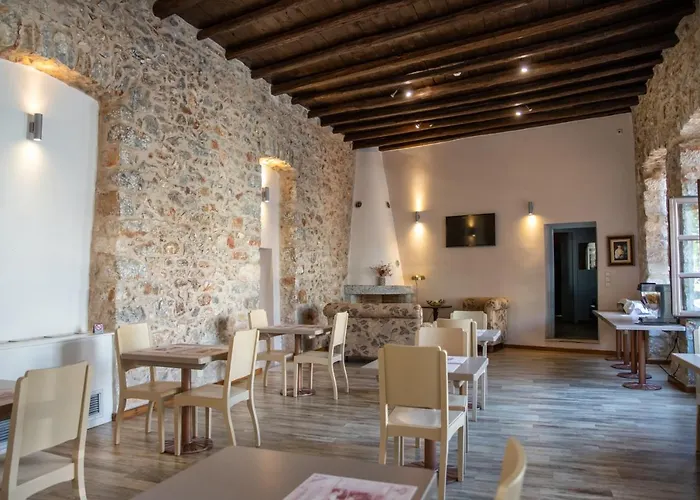 Trapela Areopolis, Boutique Hotel